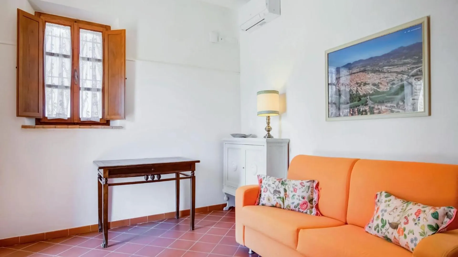 Flat With Swimming Pool And Air Conditioning Peccioli Apartment